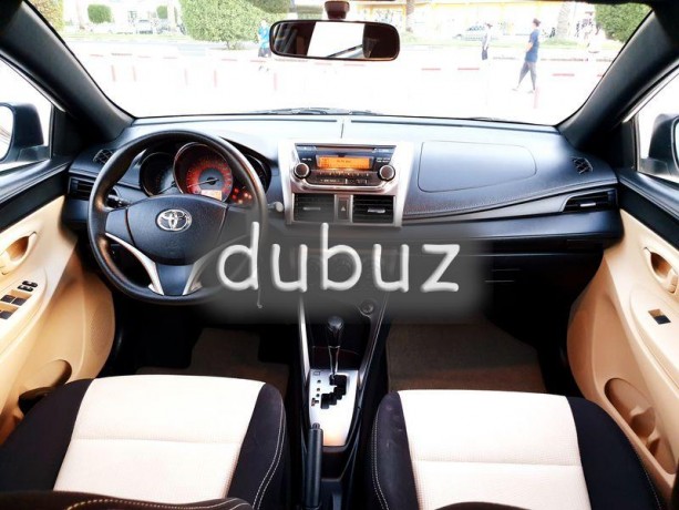 toyota-yaris-hb-2017-model-13l-full-service-history-big-2