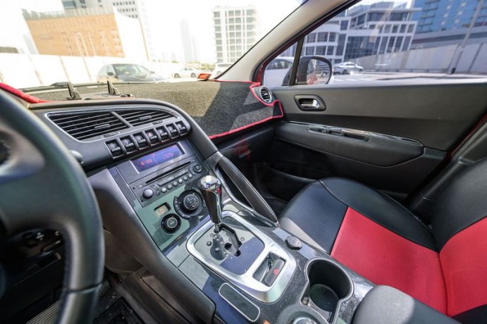 inspected-car-2015-peugeot-3008-16l-full-peugeot-service-history-gcc-specs-big-3
