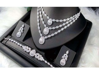 
                        اطقم زيركون اصلي مكفول سنتين عدم تغير اللون                                            