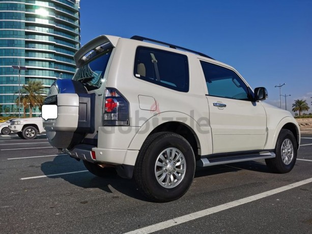 2011-mitsubishi-pajero-gls-3-doors-perfect-condition-with-low-mileage-big-10