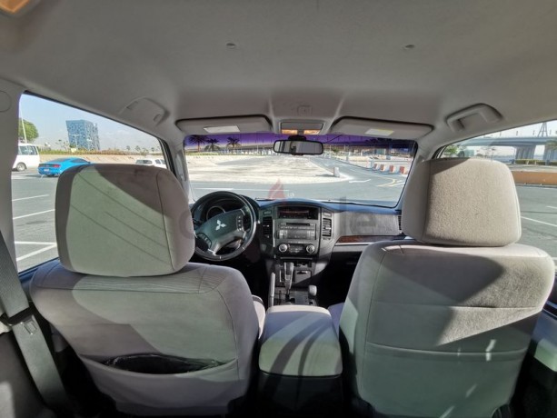2011-mitsubishi-pajero-gls-3-doors-perfect-condition-with-low-mileage-big-7