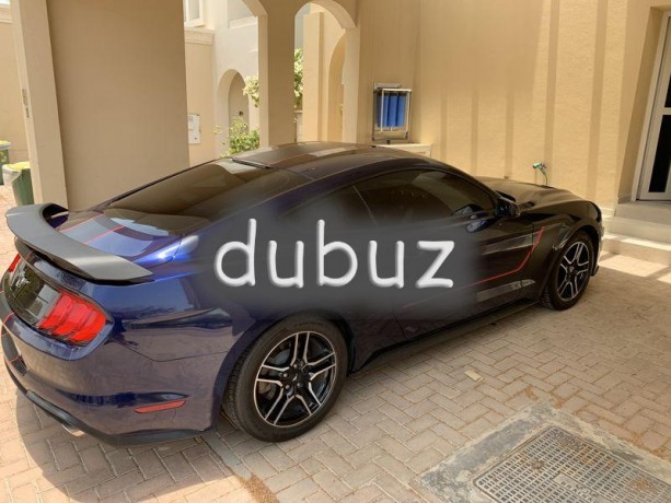 immaculate-mustang-2018-w-tesla-screen-big-2
