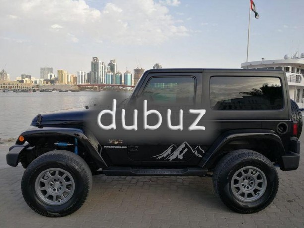jeep-wrangler-sahara-2016-very-clean-big-11