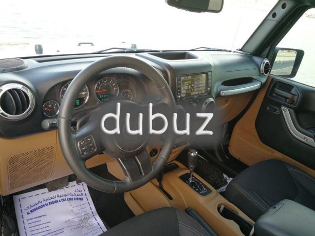 jeep-wrangler-sahara-2016-very-clean-big-6