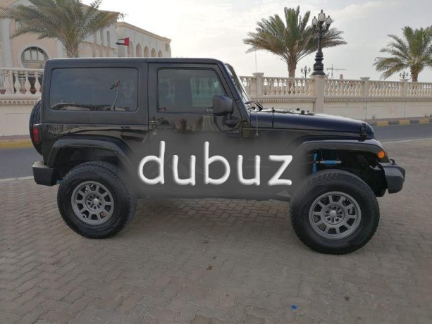 jeep-wrangler-sahara-2016-very-clean-big-4