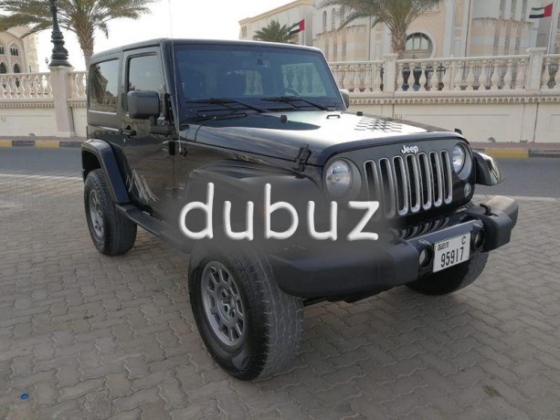 jeep-wrangler-sahara-2016-very-clean-big-0