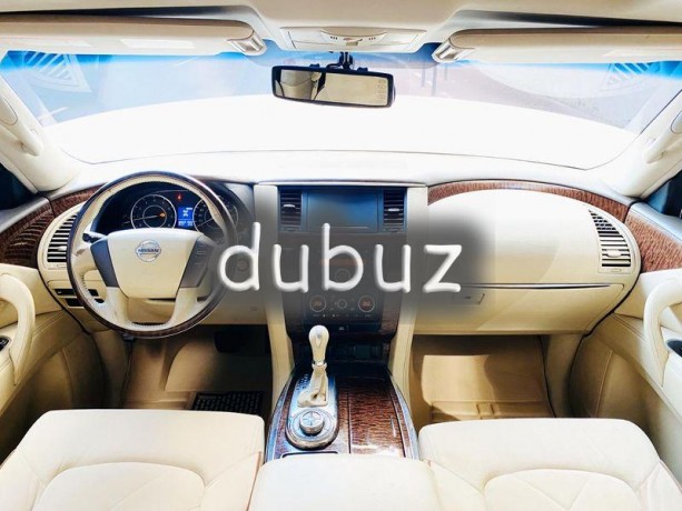 nissan-patrol-se-2011-320hp-v8-gcc-cruise-control-sunroof-fabric-seats-big-12