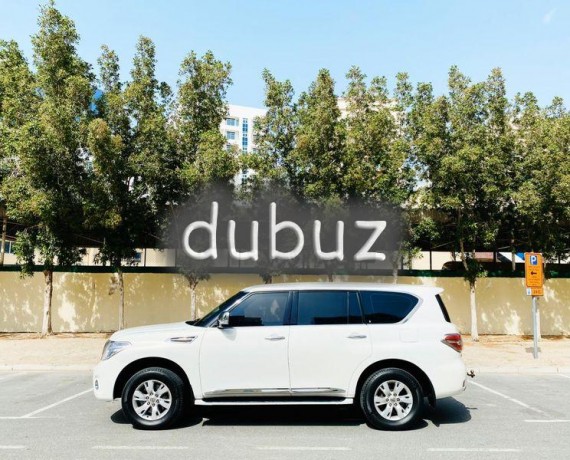 nissan-patrol-se-2011-320hp-v8-gcc-cruise-control-sunroof-fabric-seats-big-5