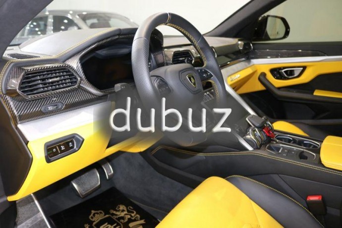 full-carbon-fiber-interior-n-exterior-lamborghini-urus-2019-20000kms-al-jaziri-car-gcc-specs-big-8