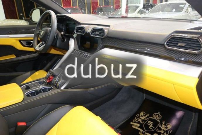 full-carbon-fiber-interior-n-exterior-lamborghini-urus-2019-20000kms-al-jaziri-car-gcc-specs-big-6