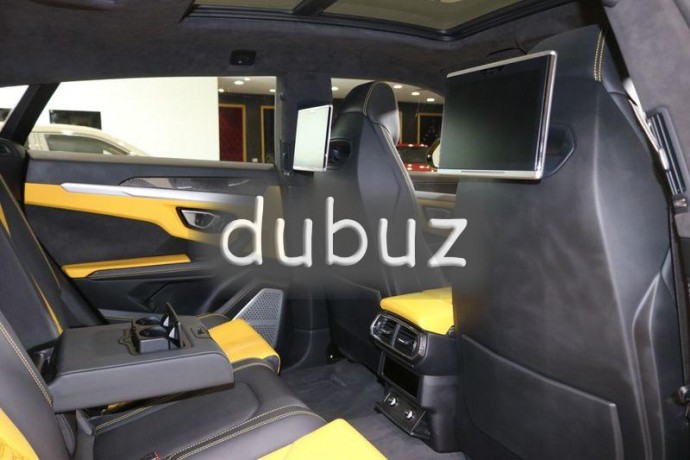 full-carbon-fiber-interior-n-exterior-lamborghini-urus-2019-20000kms-al-jaziri-car-gcc-specs-big-3