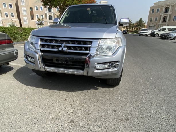 mitsubishi-pajero-for-sale-big-0