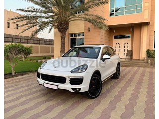 
                            
                            GCC 2017 Porsche Cayenne 3.6 v6 - sport Chrono package excellent condition
                            
                        