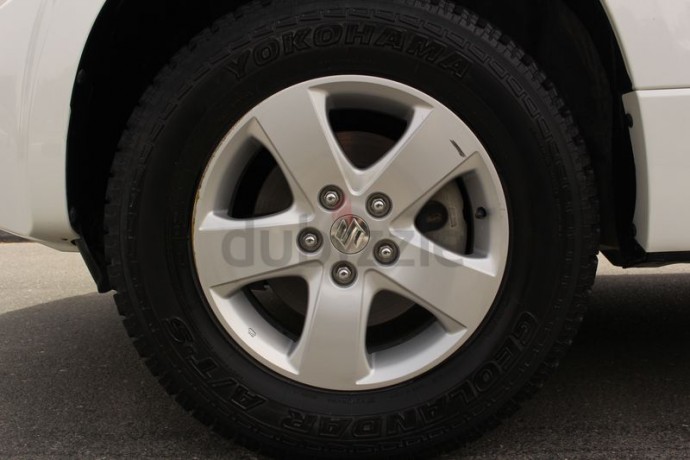 grand-vitara-2013-model-gcc-specs-2doors-big-9