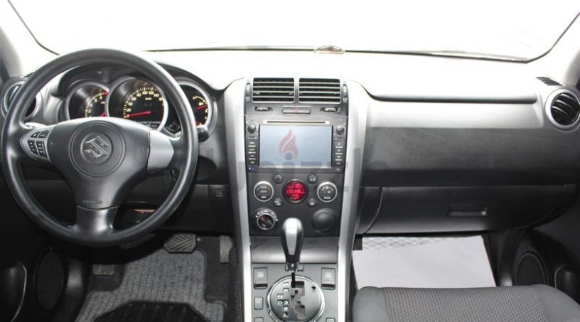 grand-vitara-2013-model-gcc-specs-2doors-big-8