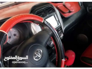 
                        toyota rav 4  model 2005                                            