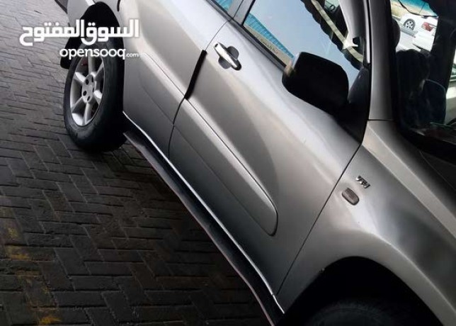 toyota-rav-4-model-2005-big-1