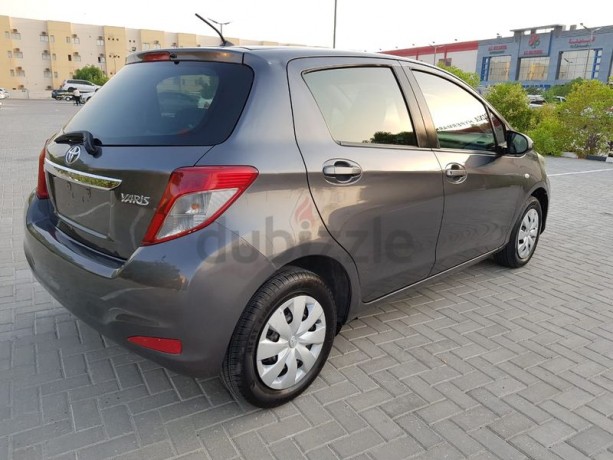 toyota-yaris-2012-gcc-midoption-in-excellent-condition-big-2