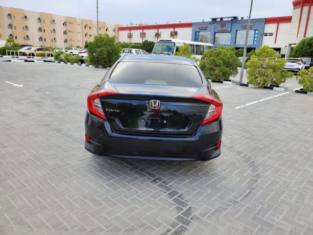 honda-civic-2017-gcc-excellent-condition-900-monthly-with-no-downpayment-big-1