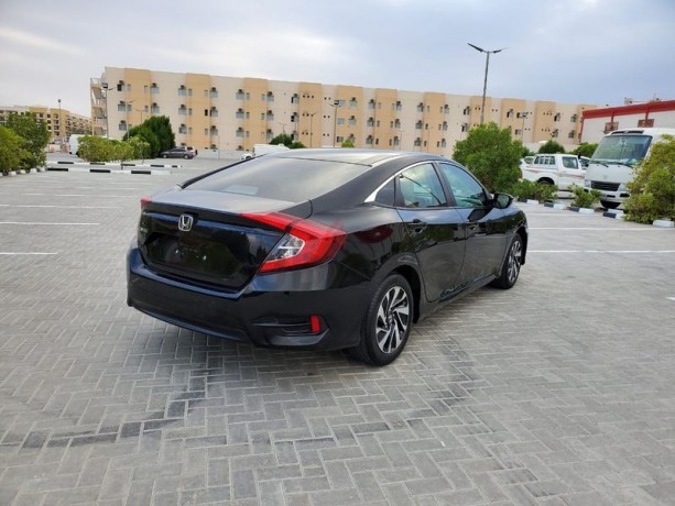 honda-civic-2017-gcc-excellent-condition-900-monthly-with-no-downpayment-big-0