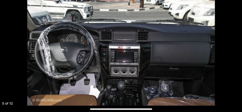 nissan-patrol-super-safari-mt-gcc-3-years-local-delar-warranty-big-6