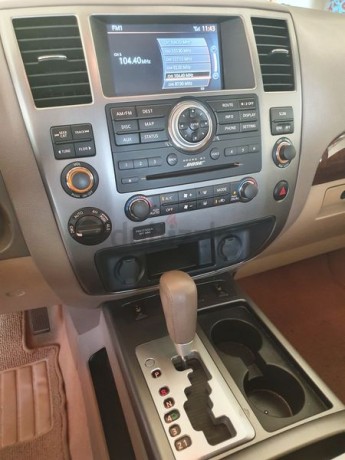 2014-nissan-armada-le-big-7