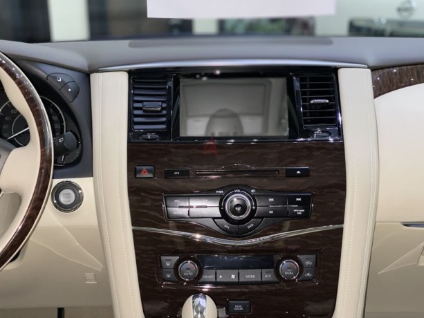 nissan-patrol-t1-v6-gcc-upgrade-to-platinum-3-years-local-delar-warranty-dman-alokyl-big-1