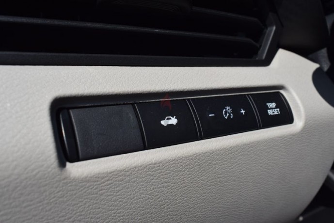 nissan-altima-sv-gcc-25l-3-years-local-delar-warranty-big-0