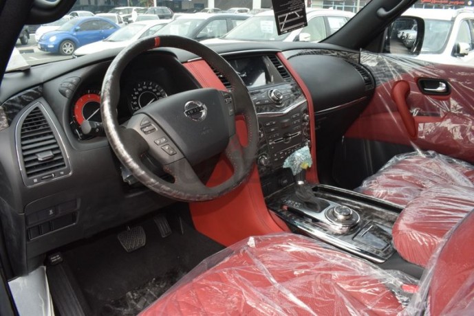 nissan-patrol-v6-nismo-upgrade-gcc-3-years-local-delar-warranty-big-2
