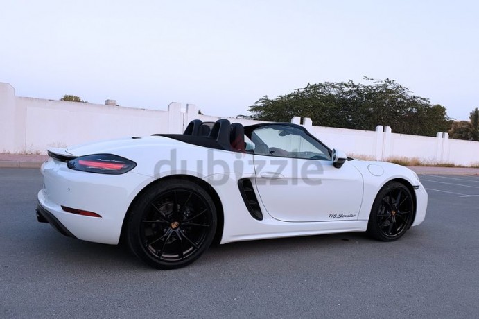 porsche-718-boxter-2017-gcc-with-warranty-and-fsh-big-7