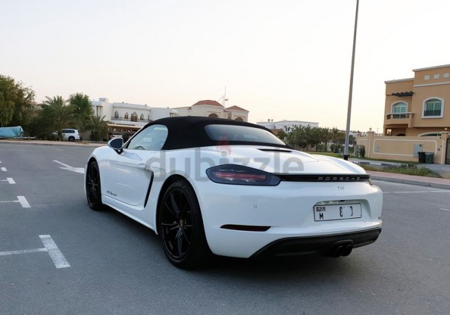 porsche-718-boxter-2017-gcc-with-warranty-and-fsh-big-3