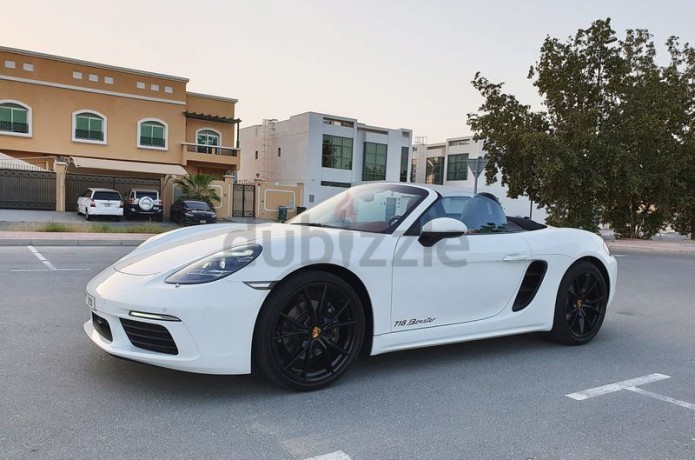 porsche-718-boxter-2017-gcc-with-warranty-and-fsh-big-2