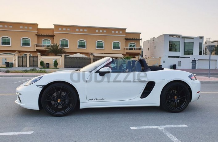 porsche-718-boxter-2017-gcc-with-warranty-and-fsh-big-0