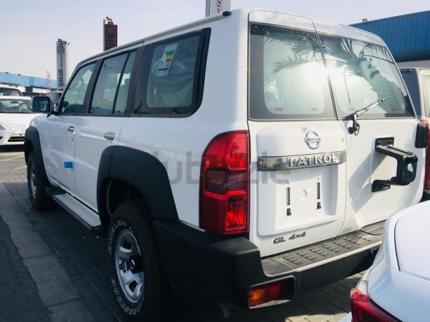nissan-patrol-gl-automatic-48-l-with-local-dealer-warranty-price-inclusive-vat-big-4