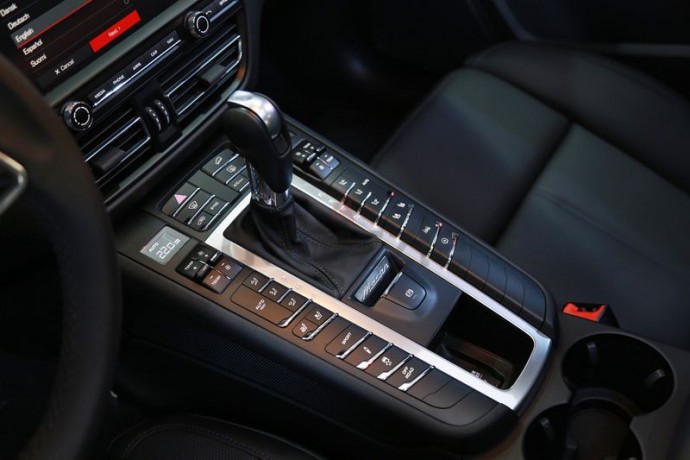 2019-macan-s-night-blue-metallic-gcc-with-add-ons-options-under-warranty-until-2022-big-10