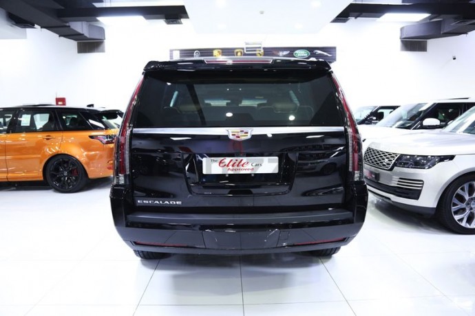brand-new-2019-cadillac-escalade-platinum-w-rear-entertainment-under-warranty-service-contract-big-4