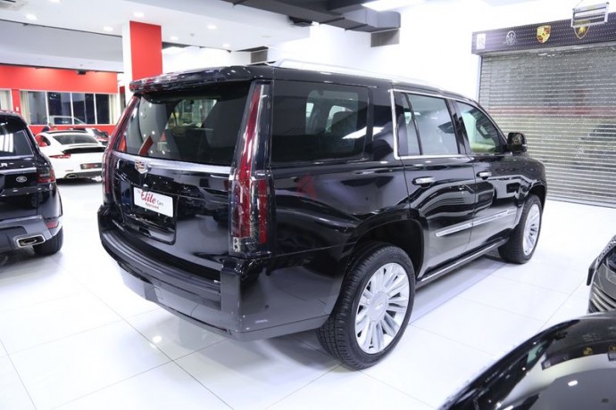 brand-new-2019-cadillac-escalade-platinum-w-rear-entertainment-under-warranty-service-contract-big-2