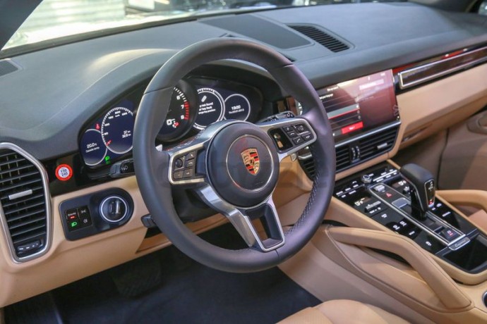brand-new-2019-porsche-cayenne-gcc-specs-under-warranty-best-offer-big-11