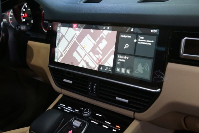 brand-new-2019-porsche-cayenne-gcc-specs-under-warranty-best-offer-big-9