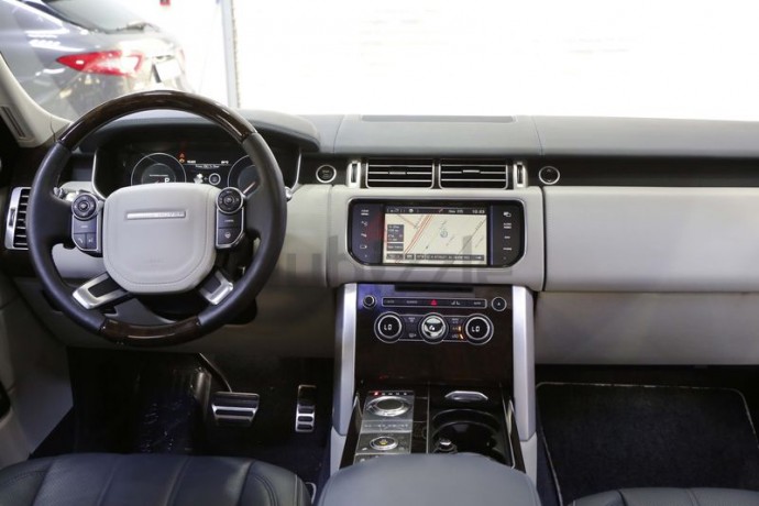 2015-vogue-autobiography-with-sva-front-grille-i-black-edition-i-rear-dvd-i-22-inch-rims-fsh-big-9