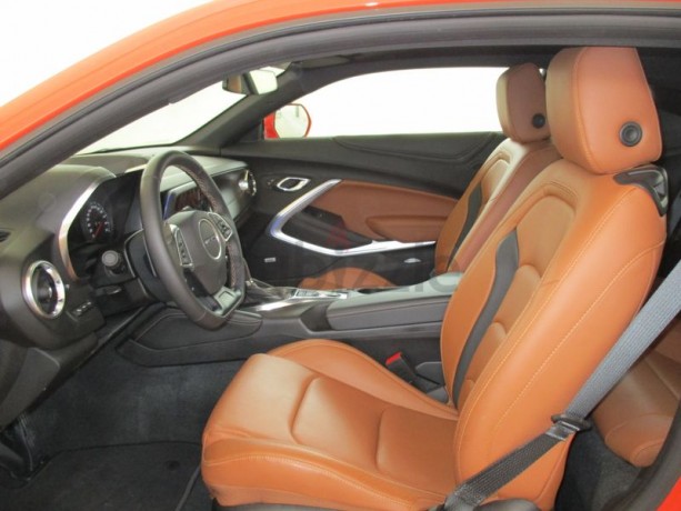 2019-chevrolet-camaro-coupe-3lt-36l-rs-package-at-aed-15999500-big-0