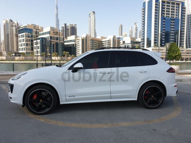 low-mileage-warranty-brand-new-gts-porsche-cayenne-big-3