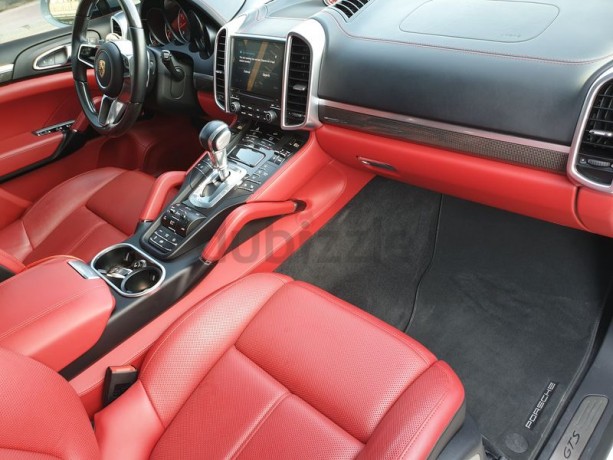 low-mileage-warranty-brand-new-gts-porsche-cayenne-big-2