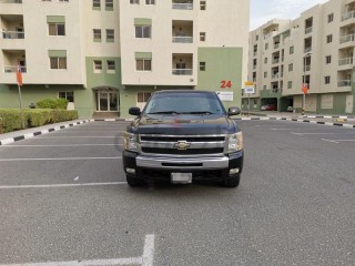 
                            
                            Chevrolet Silverado GCC spec in immaculate condition owned by European expat
                            
                        