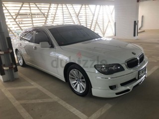 
                            
                            White BMW 750LI In Mint Condition, Japanese Specs
                            
                        