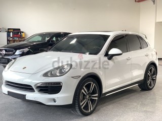 
                            
                            Amazing Porsche Cayenne S V8 Top Options 2013 in very good condition  great price
                            
                        
