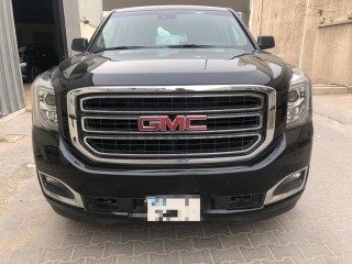 
                            
                            GMC Yukon XL 2019 Black Gcc under warrenty
                            
                        