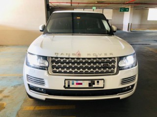 
                            
                            Range Rover SE Super Charge 2014 White Gcc Single owner
                            
                        