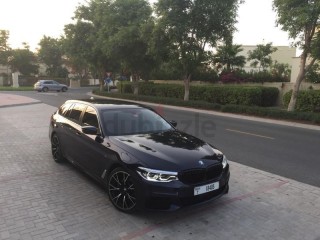 
                            
                            2020 BMW 520i Touring + services package
                            
                        