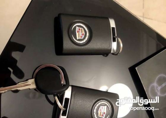 cadillac-escalade-in-dubai-big-3